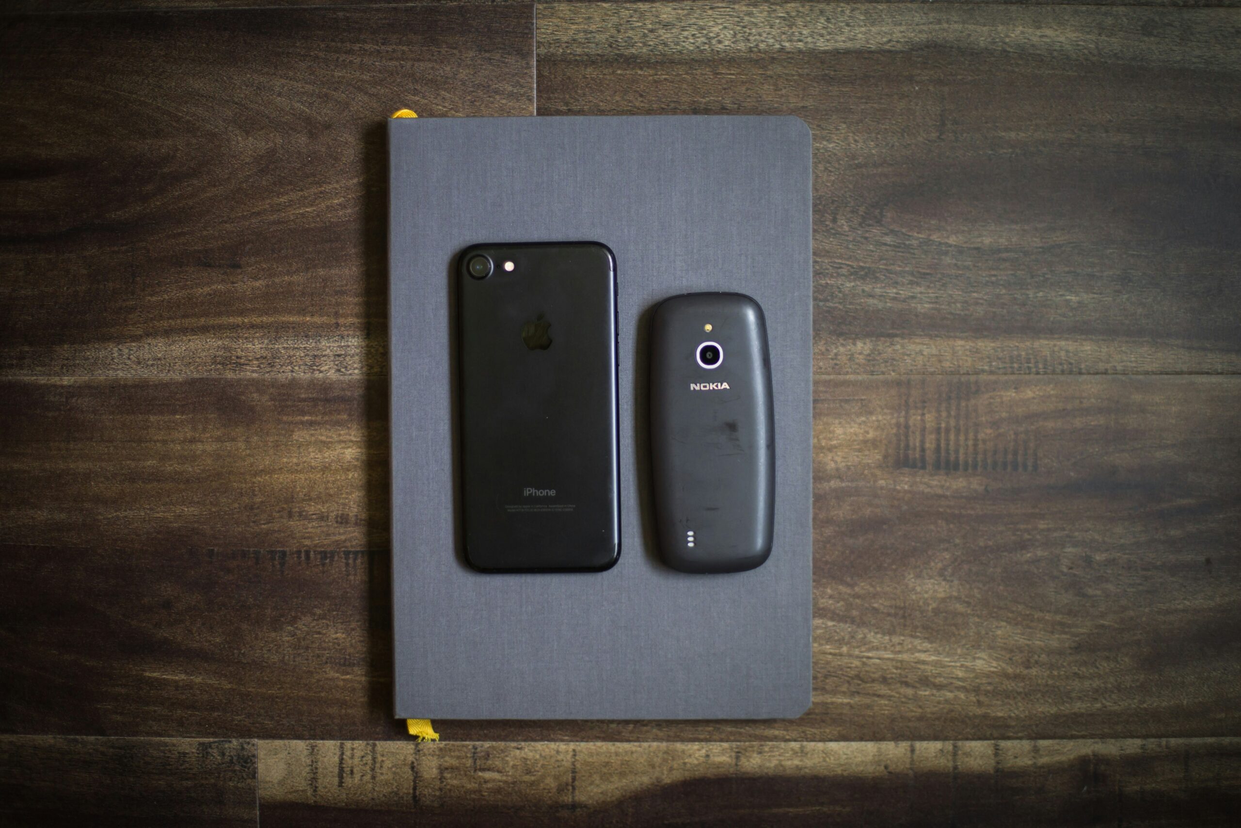 ¿Cómo se compara el "Financial Times" con otros periódicos financieros?